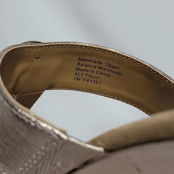 ALFANI rose gold embellished sandals - Picture 5 of 8